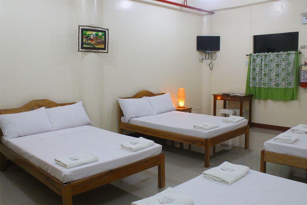 Amerson Pension Place Puerto Princesa Exterior photo
