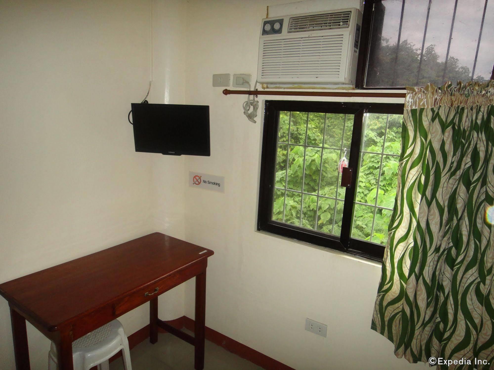 Amerson Pension Place Puerto Princesa Exterior photo