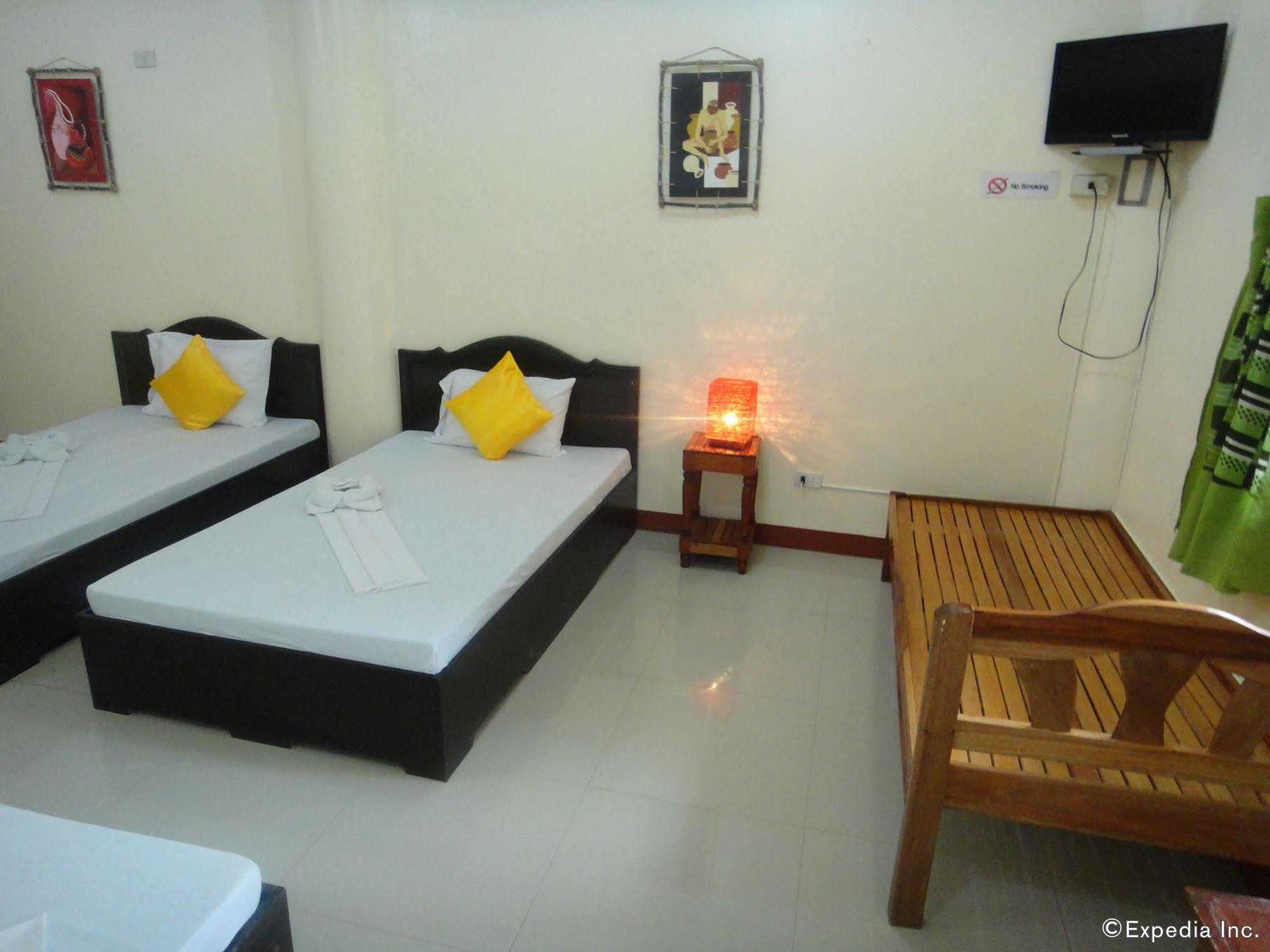 Amerson Pension Place Puerto Princesa Exterior photo
