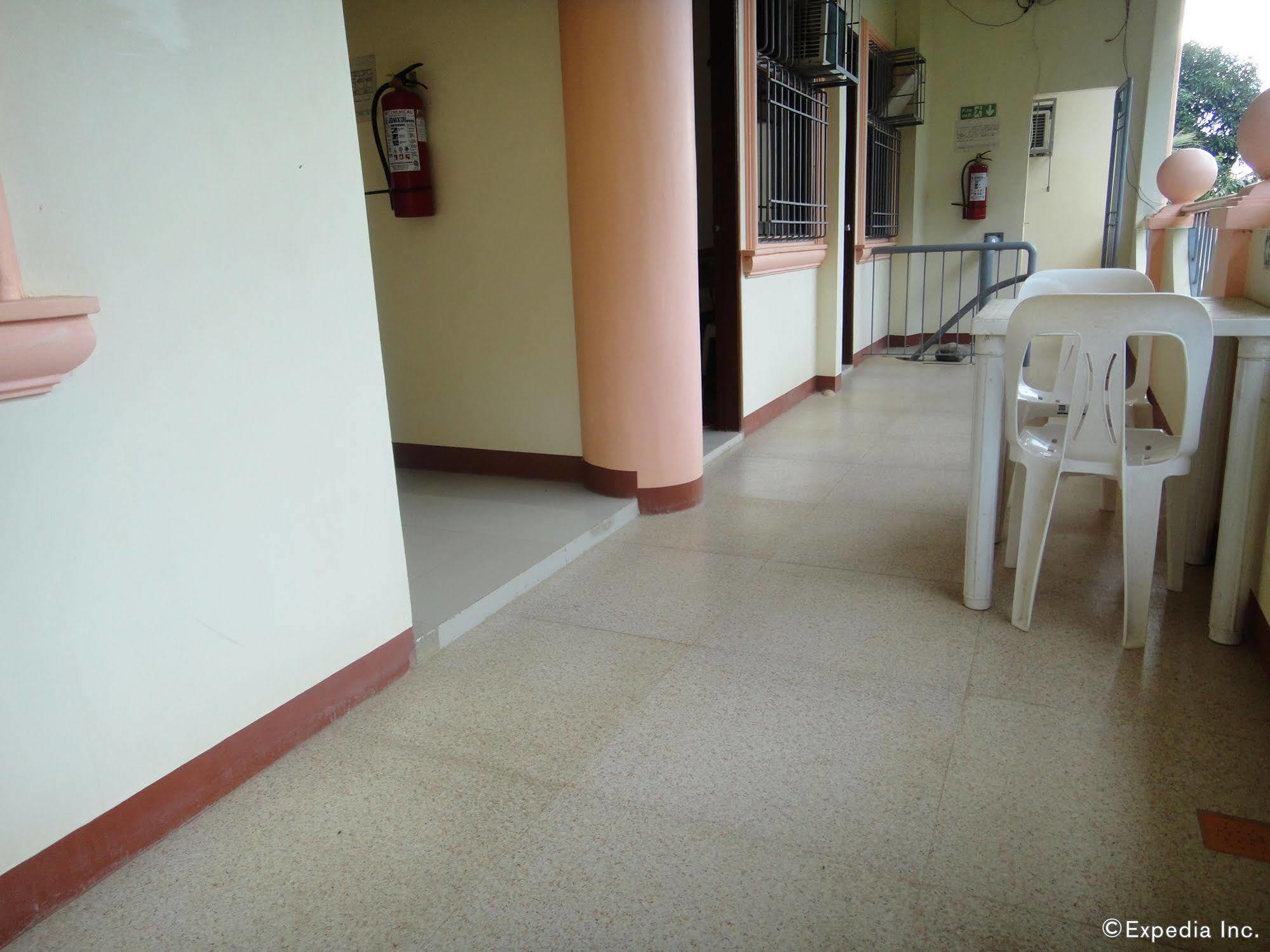 Amerson Pension Place Puerto Princesa Exterior photo