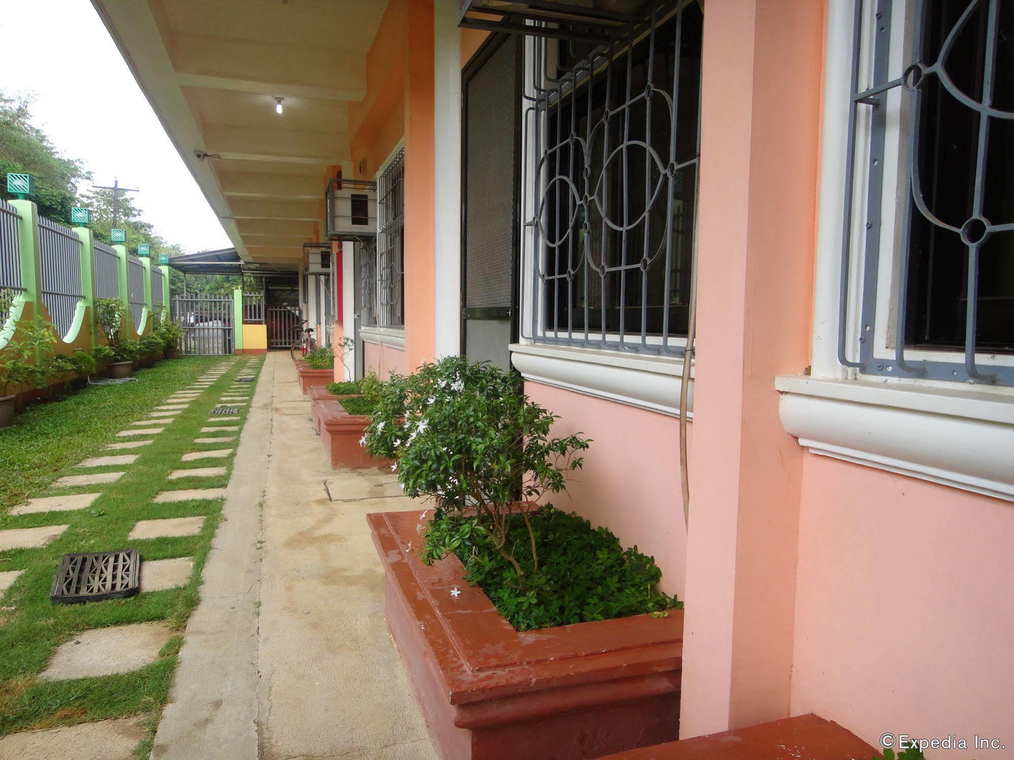 Amerson Pension Place Puerto Princesa Exterior photo